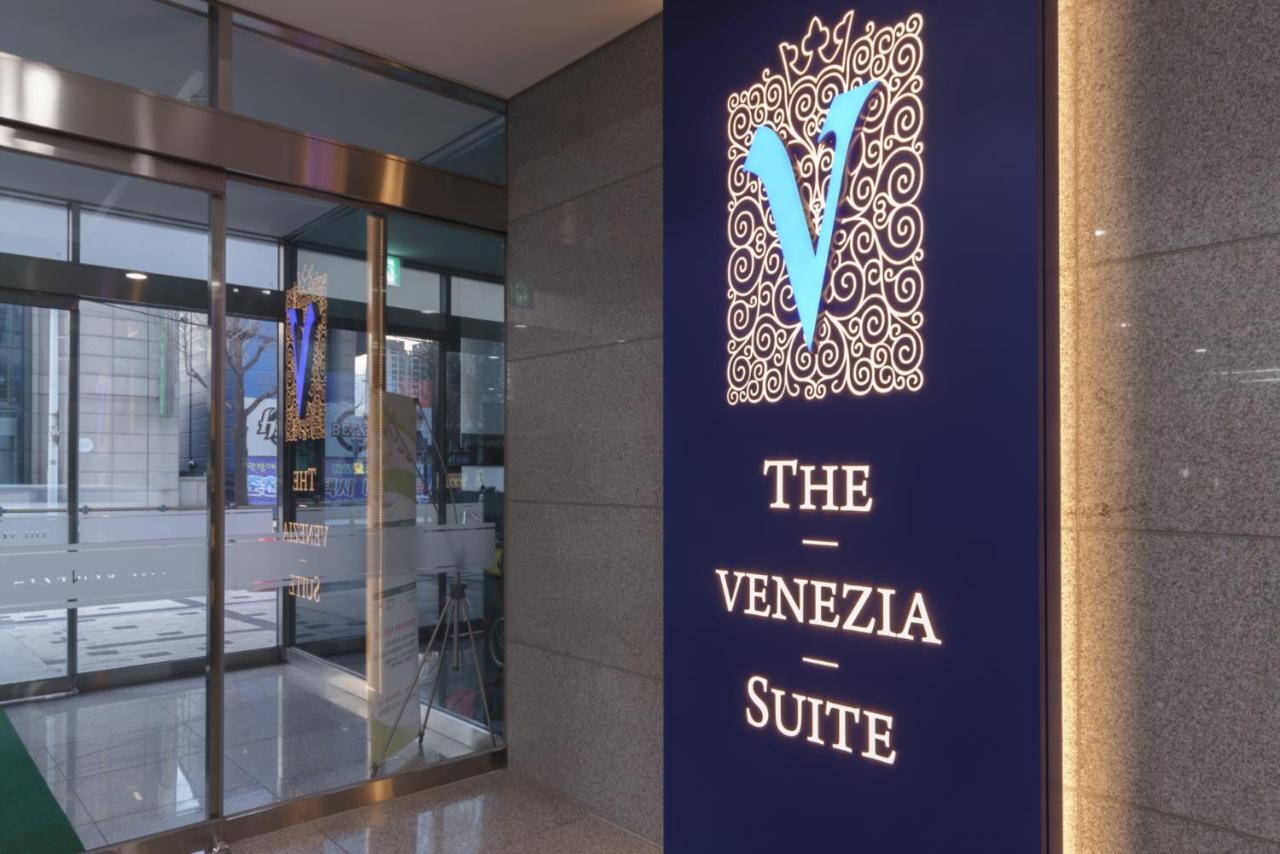 The Venezia Suite Hotel チュンチョン エクステリア 写真